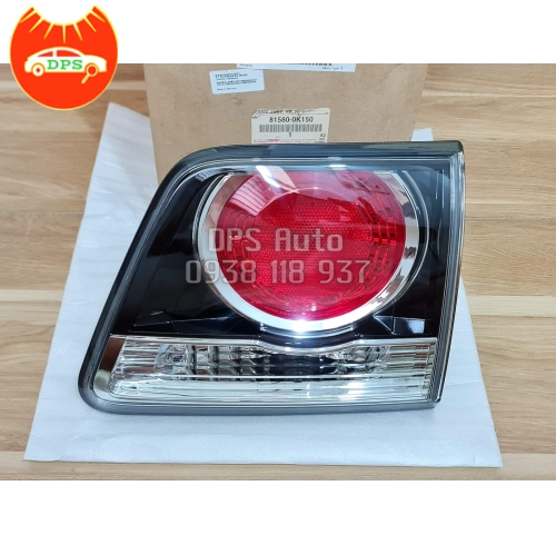 Đèn cốp Toyota Fortuner chính hãng 81580-0K150 (đèn lái sau miếng trong)