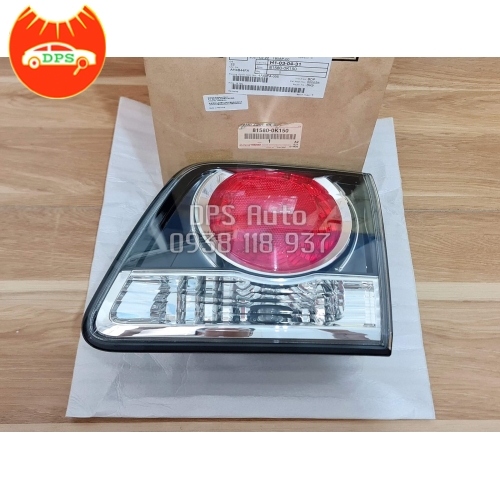 Đèn cốp Toyota Fortuner chính hãng 81580-0K150 (đèn lái sau miếng trong)