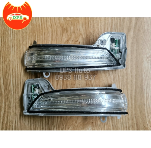 Đèn xi nhan gương Toyota Innova 2018