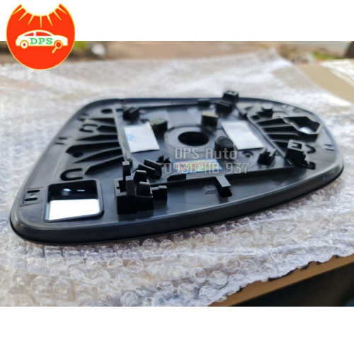 Mặt gương chiếu hậu Toyota Innova 2016-2022
