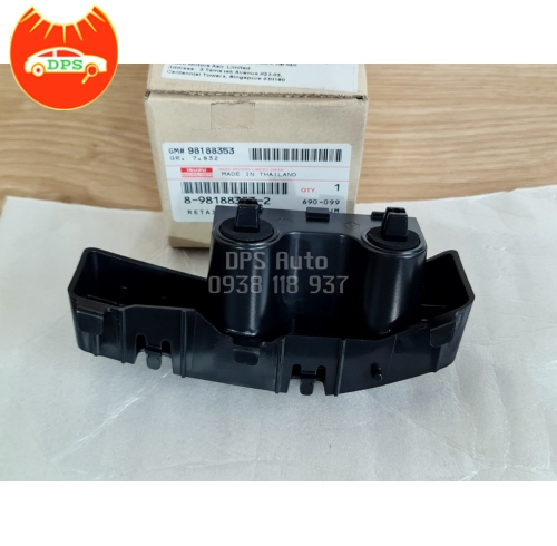 Bát giữ đèn lái (đèn hậu) Isuzu Mu-X 2016 chính hãng
