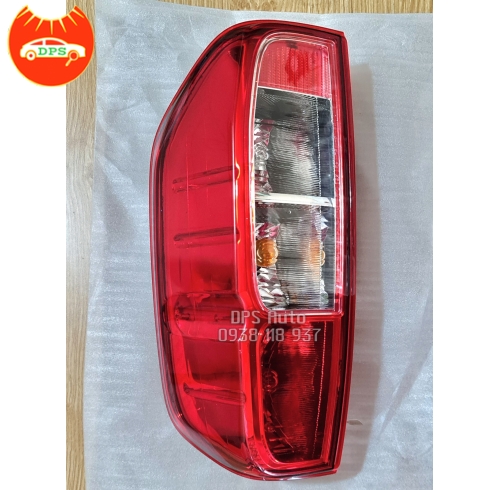 Đèn lái (đèn hậu) Nissan Navara -2014 chính hãng 26550-EB71A 26555-EB71A