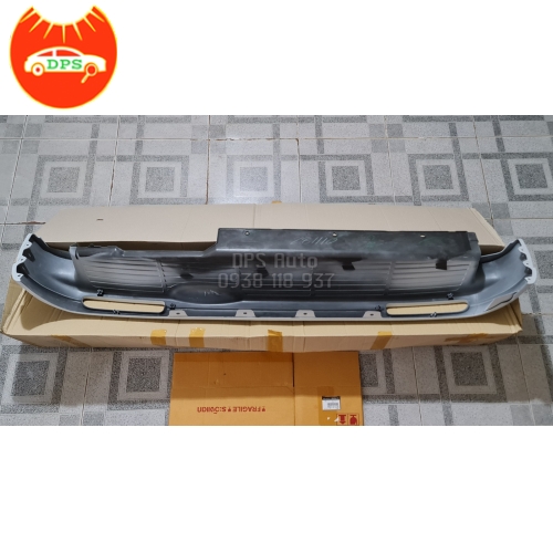 Cản sau Ford Everest 2005-2008 chính hãng UP2150220