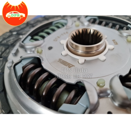 Lá côn Toyota Fortuner Hilux Hiace hiệu Aisin DTX-174