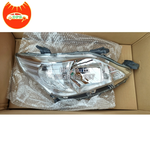 Đèn pha phải Toyota Innova 2012-2015 chính hãng 81110-0K530
