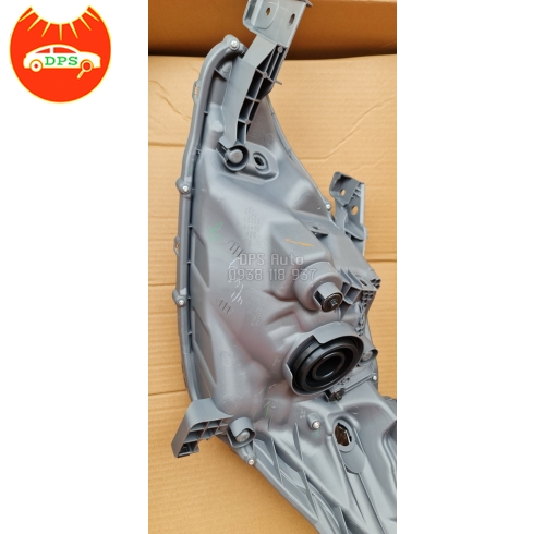 Đèn pha phải Toyota Innova 2012-2015 chính hãng 81110-0K530