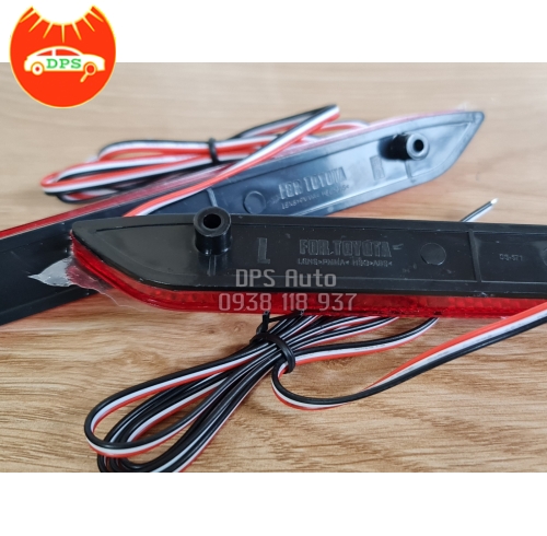 Đèn phản quang sau Toyota Innova Fortuner Camry có led