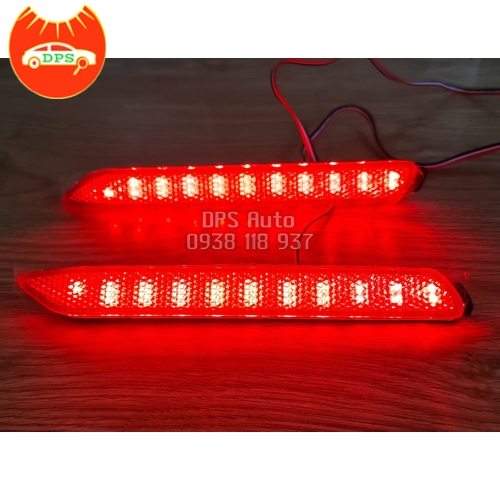 Đèn phản quang sau Toyota Innova Fortuner Camry có led