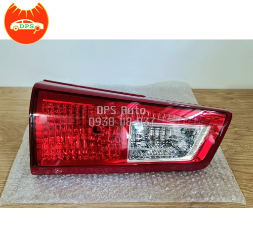 Đèn cốp LH Toyota Innova 2018 chính hãng 815910K050
