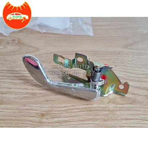 Tay mở cửa trong RH Mitsubishi Jolie