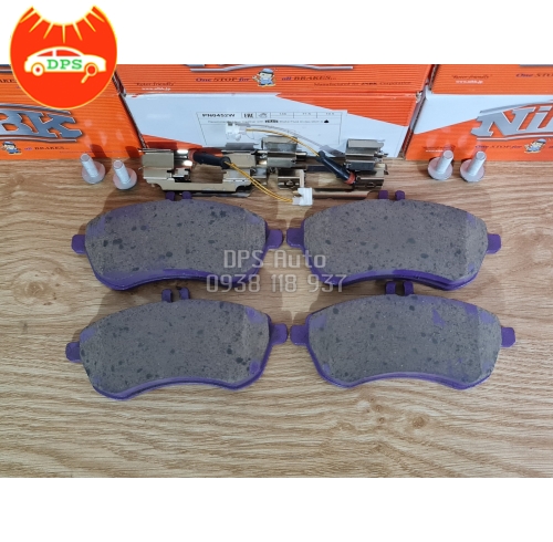 Bố thắng trước Mercedes C180 C200 C300 E200 E250 chính hãng NiBK PN0452W