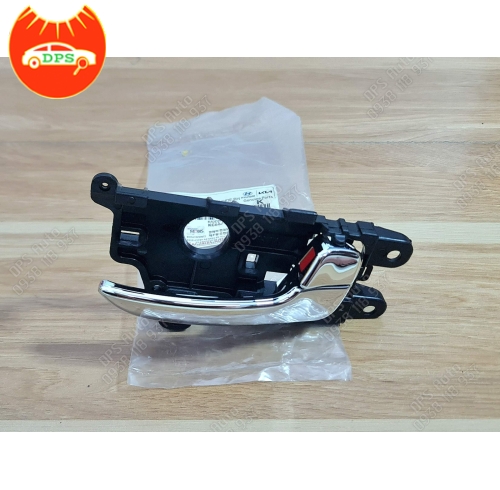 Tay mở cửa sau bên trong Kia Cerato, K3 chính hãng 82620-A7010CR