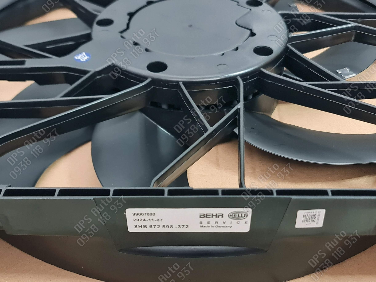 Quạt két nước Mercedes C300 E300 A2049066802